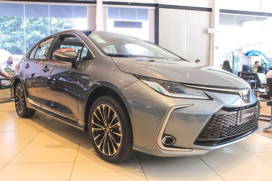 TOYOTA COROLLA 1.8 VVT-I HYBRID FLEX ALTIS PREMIUM CVT TOYOTA COROLLA 1.8 VVT-I HYBRID FLEX ALTIS PREMIUM CVT